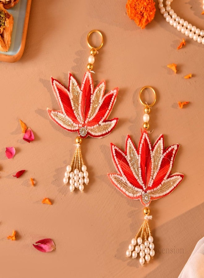 أسينشين زينة أبواب يدوية الصنع من Ascension، عبارة عن زينة على شكل زهرة اللوتس مع أقراط غانيش، مناسبة لتزيين المنزل في مناسبات البوجا، وديوالي، ونفاراتري، وغانيش تشاتورثي، وجميع المهرجانات. تتضمن العبوة قطعتين كهدية. - Image 1