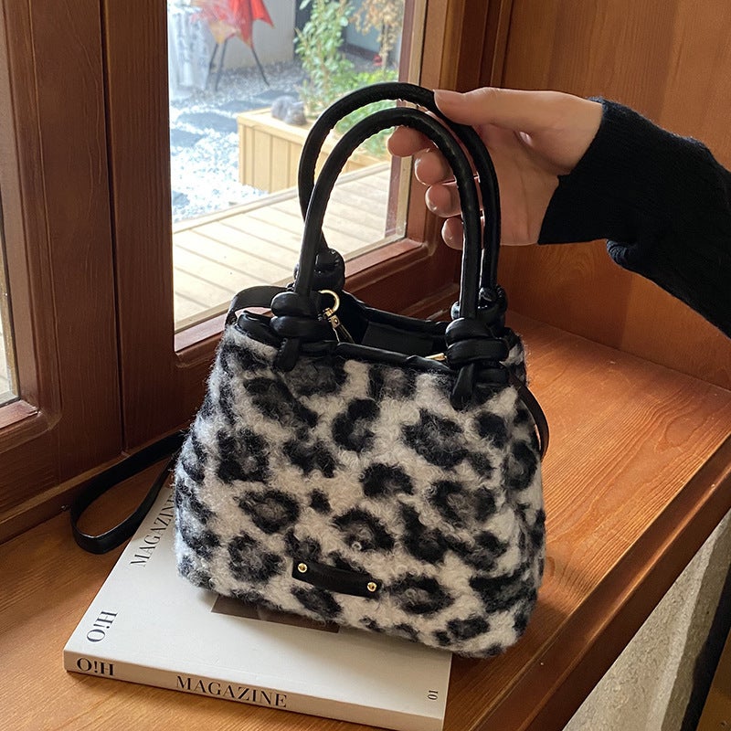Lamb Fluffy Bag Women'S Fashion Leopard Shoulder Bag Fluffy Portable Bucket Bag Trendy - Image 2