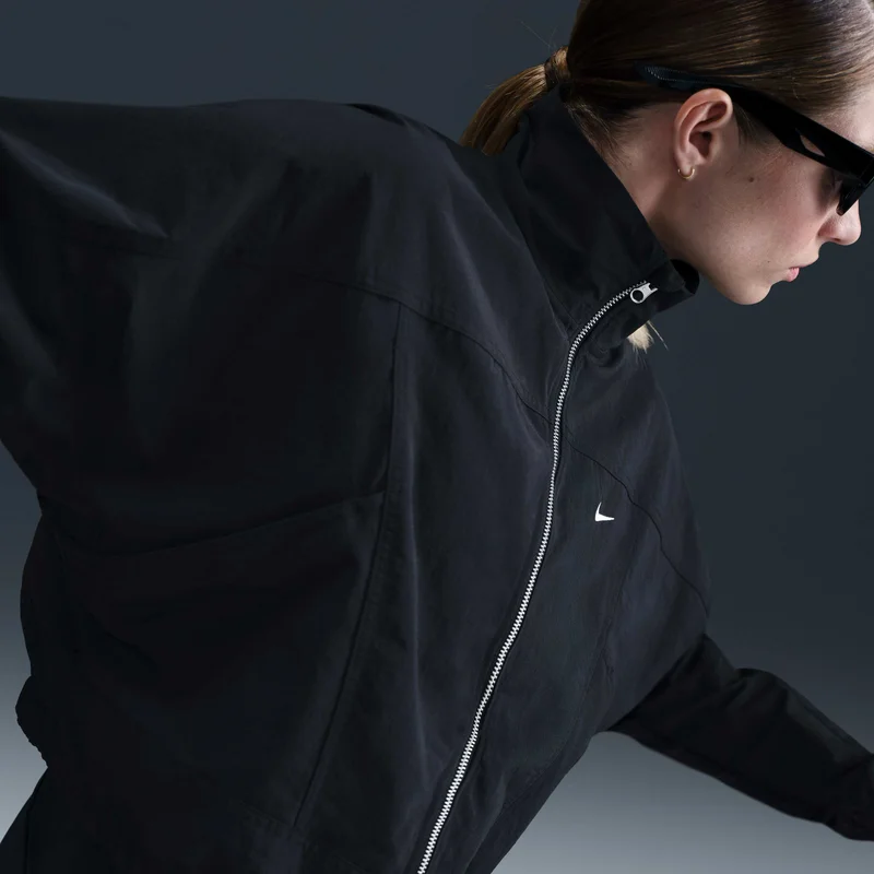 Nike Black Women's Sportswear Everything Wovens Repel Jacket for Women | Best Price UAE