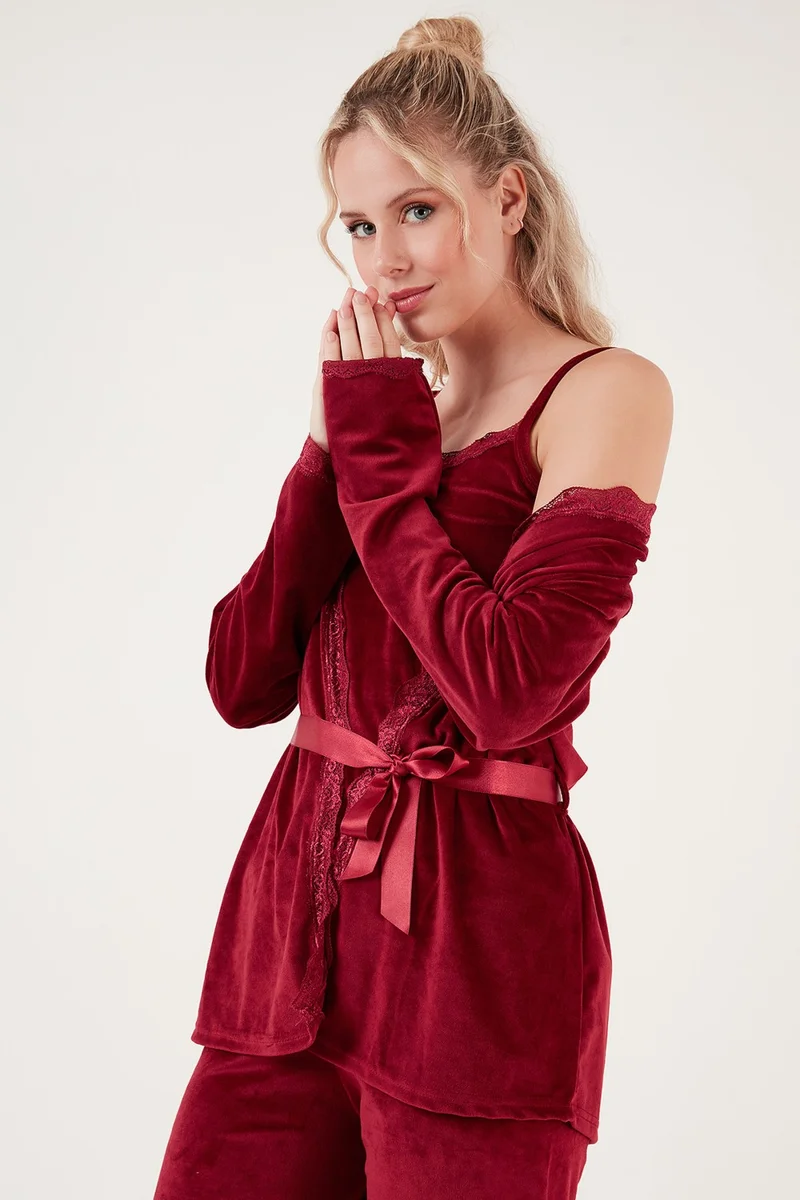 ليلا Regular Fit Lace Soft Textured Velvet Pajama Set with Dressing Gown Women's Pajama Set 6095545