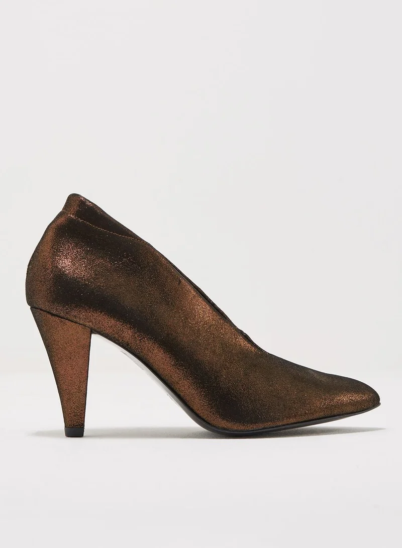 Hudson Stacey Suede Pumps