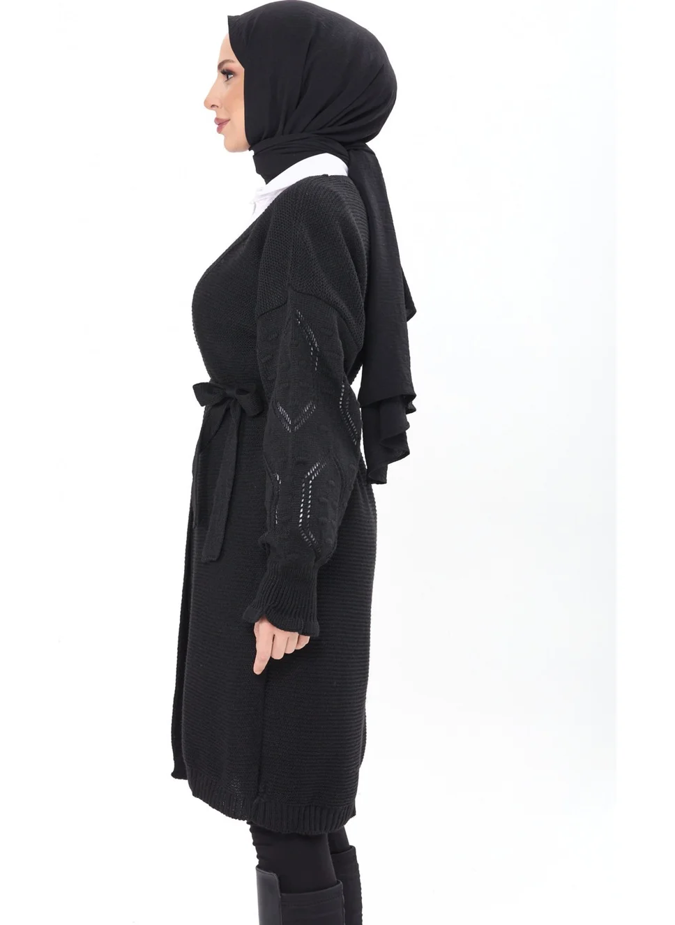 Tofisa 23920-BLACK Knitted Cardigan