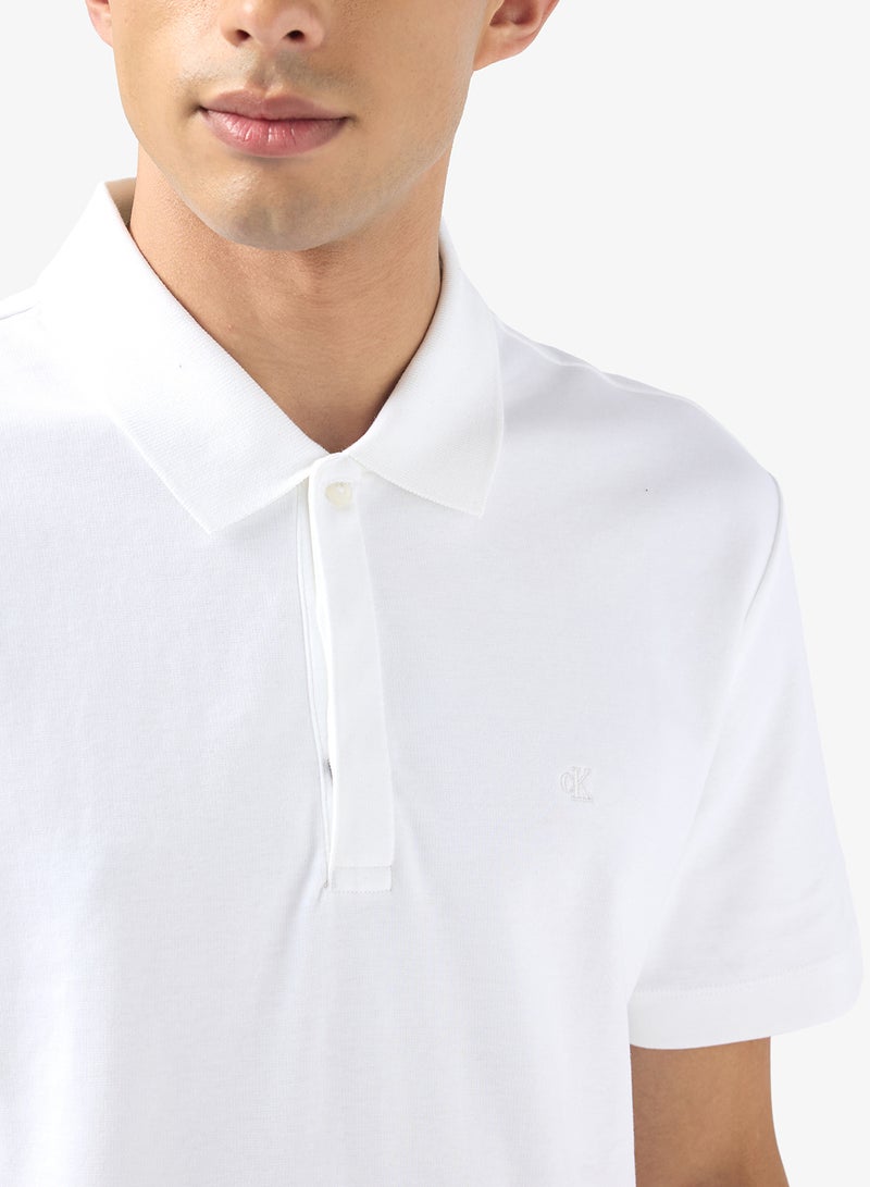 كالفن كلاين قميص بولو بأكمام قصيرة من قماش الإنترلوك - Image 3