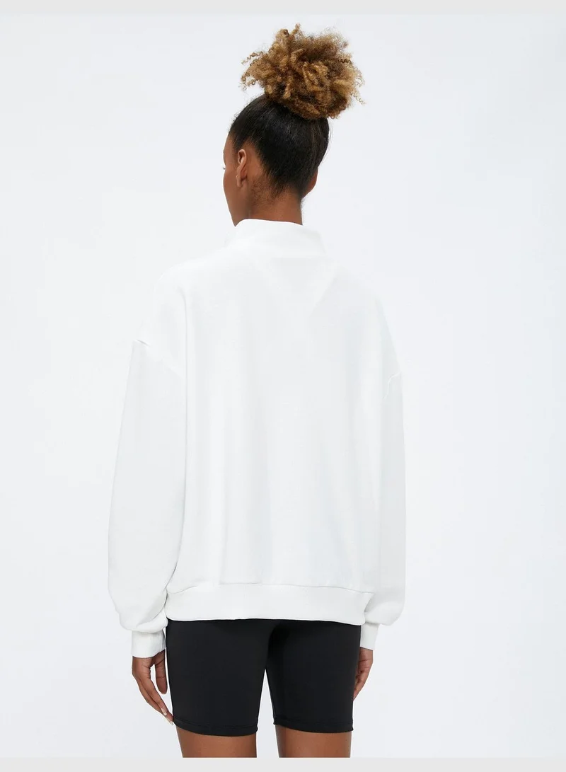 KOTON Oversized Slogan Printed Half Zipper Detail Sport Sweatshirt
