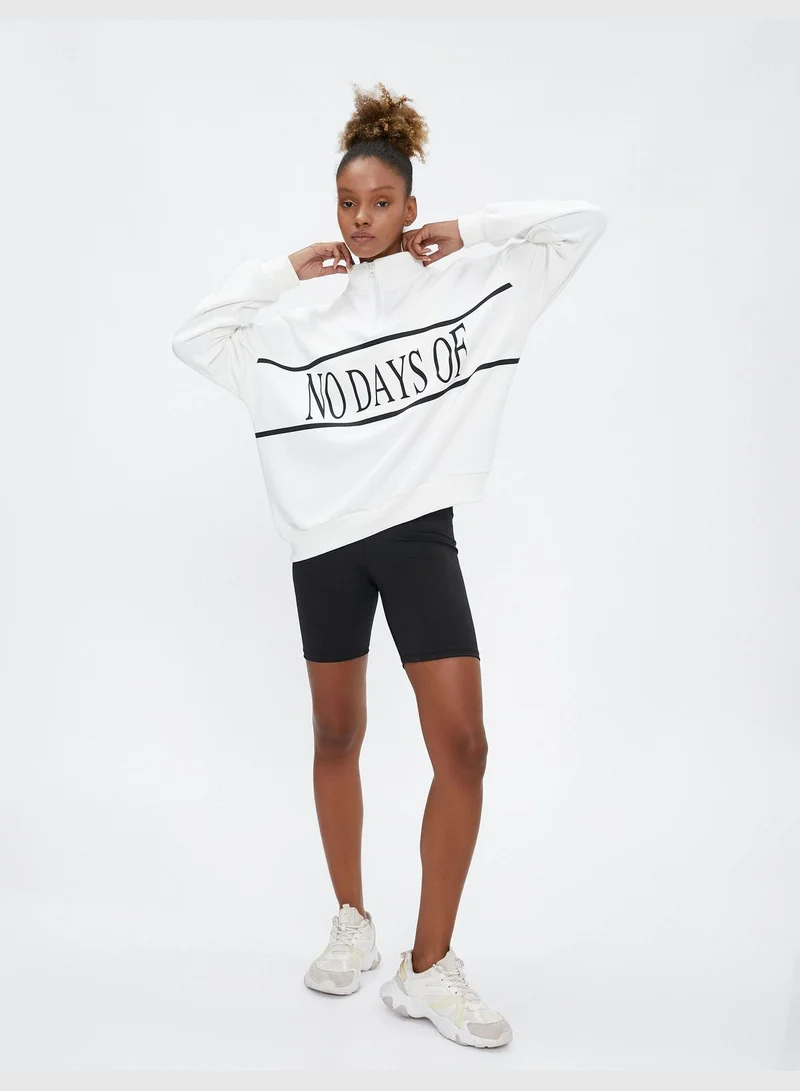 KOTON Oversized Slogan Printed Half Zipper Detail Sport Sweatshirt