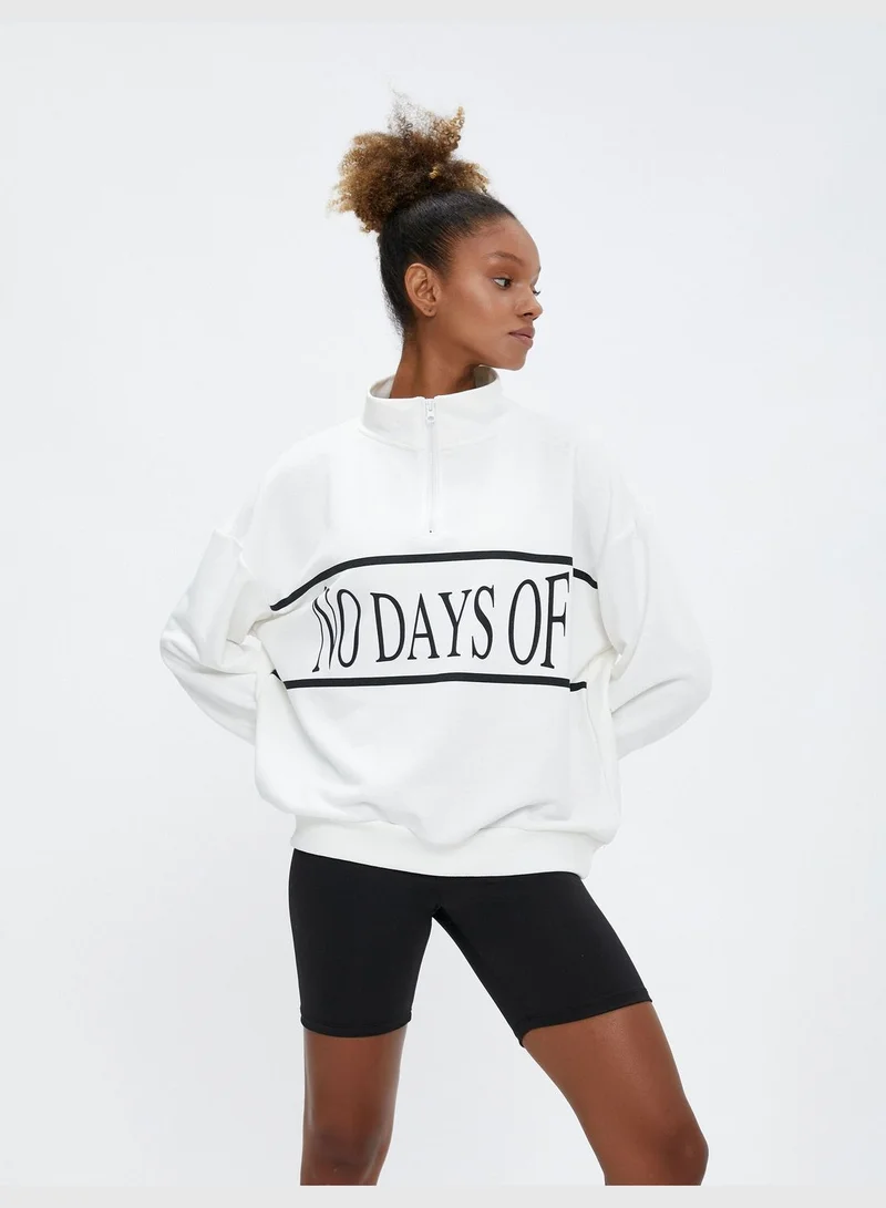 KOTON Oversized Slogan Printed Half Zipper Detail Sport Sweatshirt