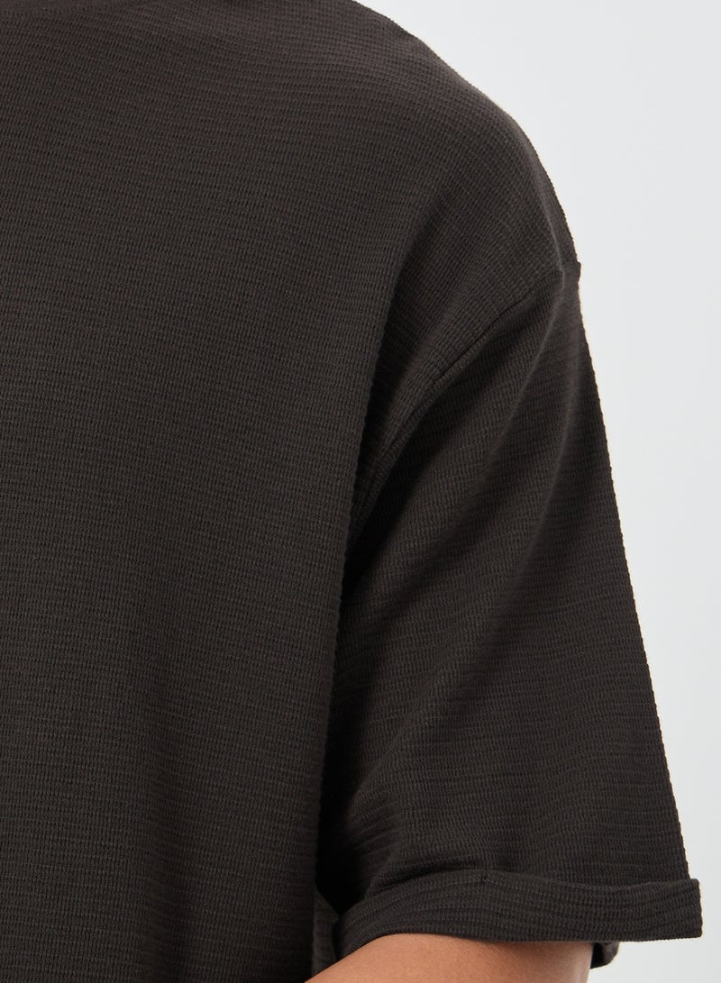 Styli Styli Waffle Knit Oversized T-Shirt with Turn-Up Sleeves  - Image 4