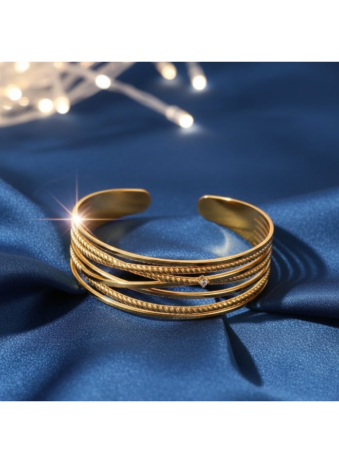 FLUFFY Elegant Multi-Shape Gold Bracelet - Image 3