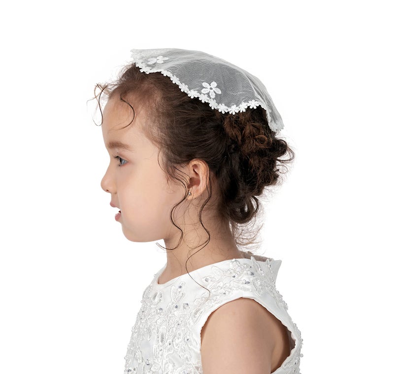 PAMOR First Communion Veils for Girls Lace Chapel Cap Veil Mantilla Veils Church Veil for Catholic Baptism Circle Round (White B) - Image 1