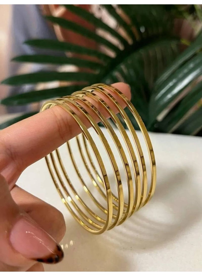 A set of attractive golden bracelets consisting of 6 pieces - Image 2