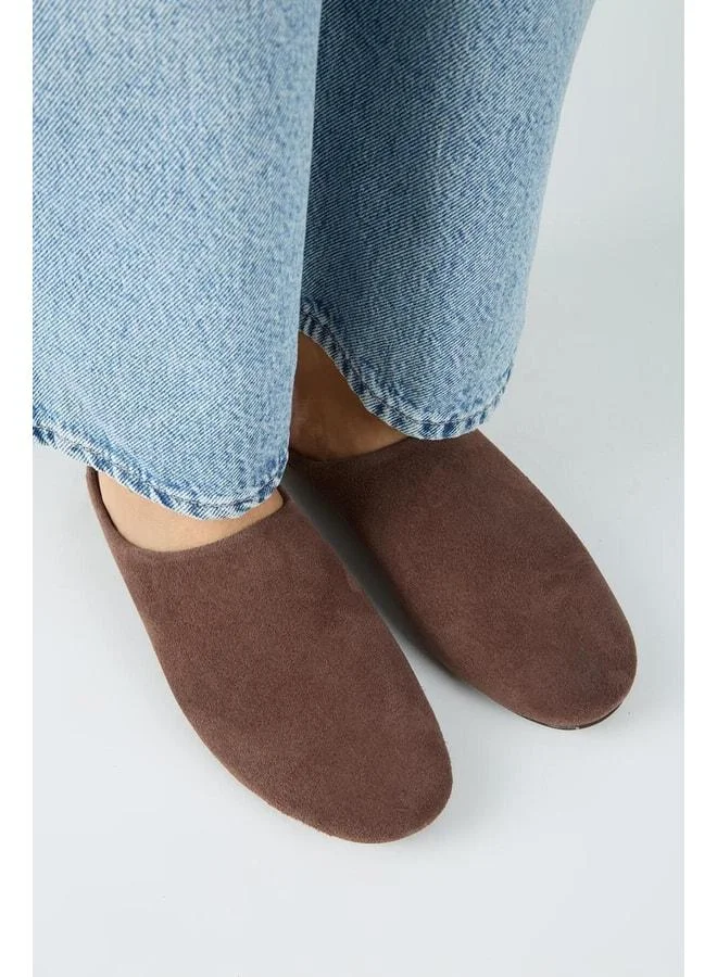 Manijero  Campos Women's Genuine Leather Flat Sole Coffee Slippers. for Women | Best Price UAE
