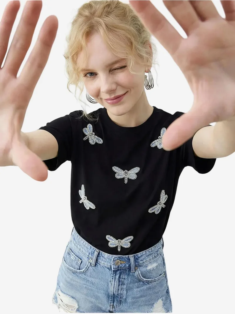 LUCCI Embroidered Crew Neck Relaxed Fit T-Shirt