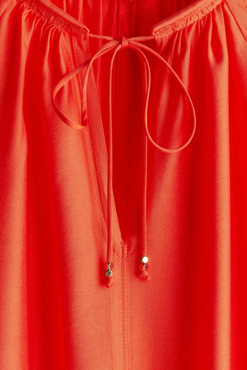 H&M Balloon-sleeved dress