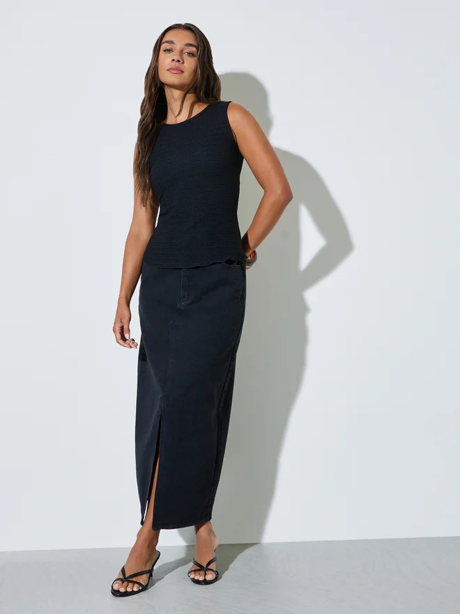 Styli Styli Black Textured Fitted Tank