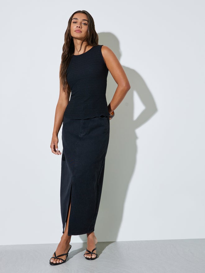 Styli Black Textured Fitted Tank - Image 2