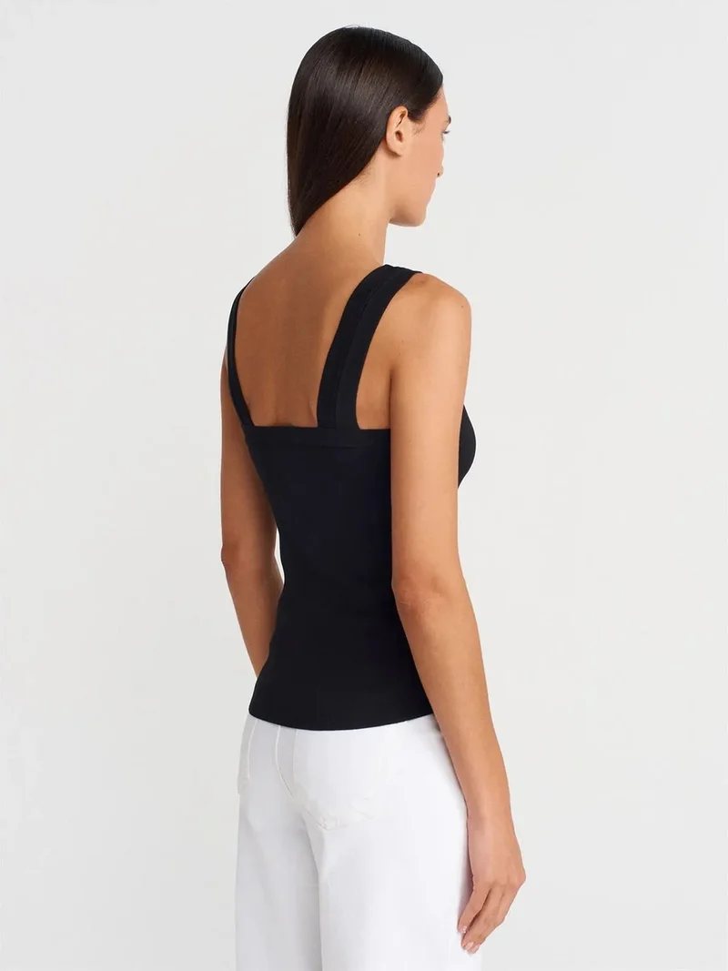 ديلفين DILVIN Sleeveless Ribbed Square-neck Blouse