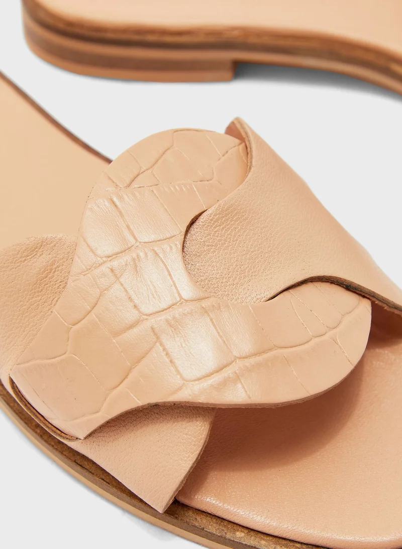 ELLA Leather Flat Sandal