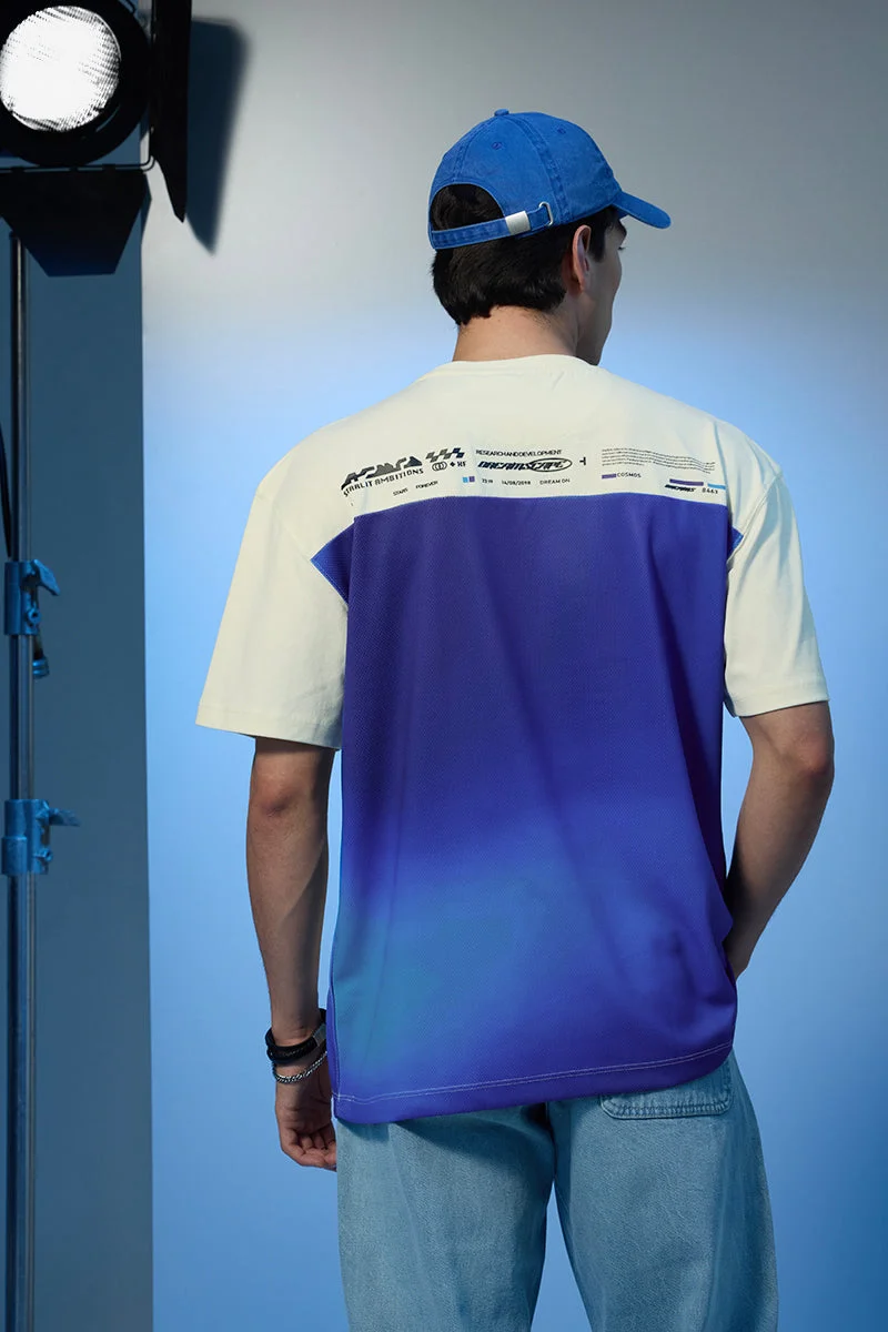 سنيتش تيشيرت فضفاض بنقوش نجوم في عالم الأحلام