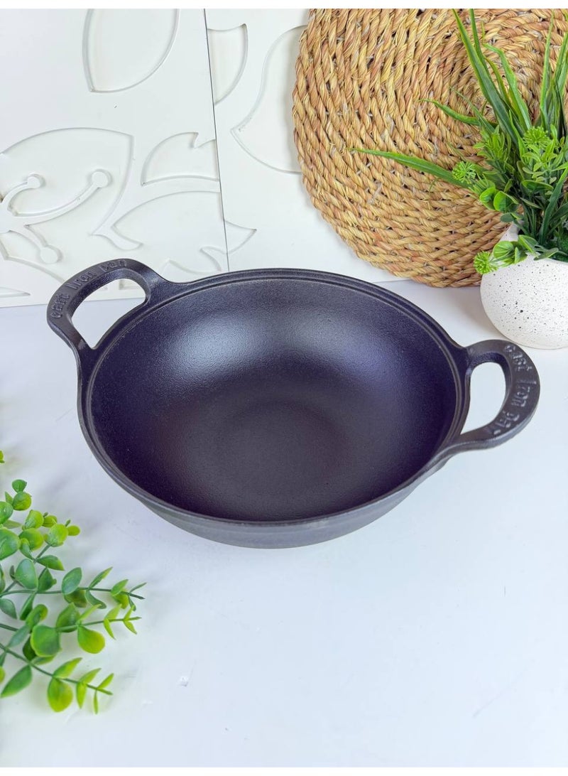 A pot with a wooden lid featuring a distinctive and practical design measuring 25 cm. - Image 4