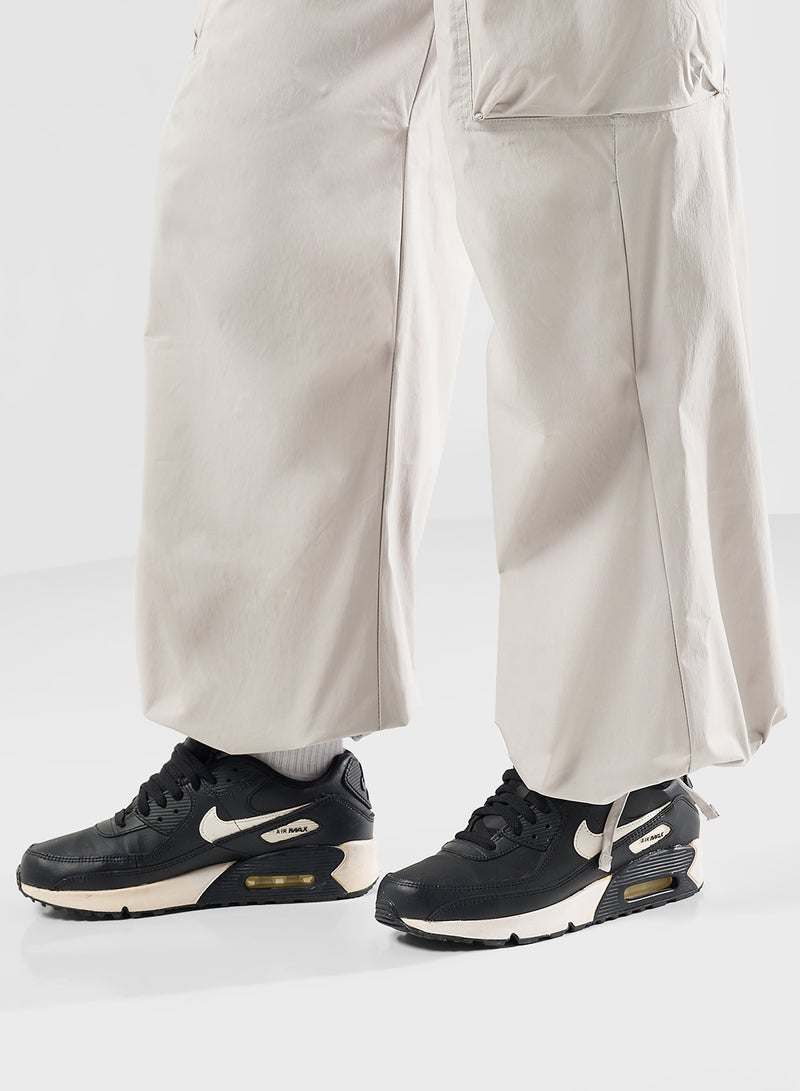 نايكي بنطلون نسائي من نايكي بنسيج منسوج بخصر مرتفع - Image 5