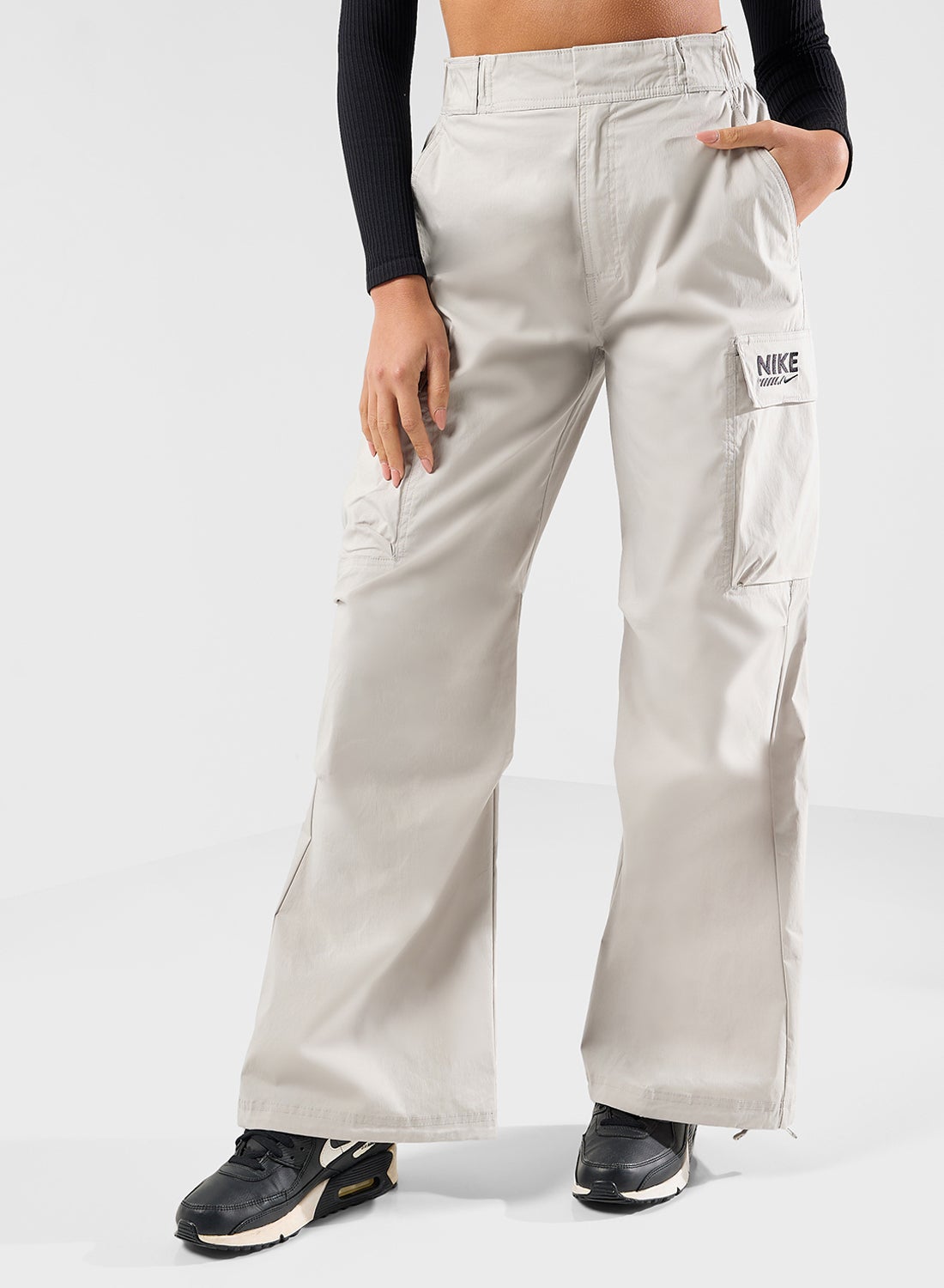 Nike W Nsw Woven Os Pant Hr Gls | Best Price UAE | Dubai