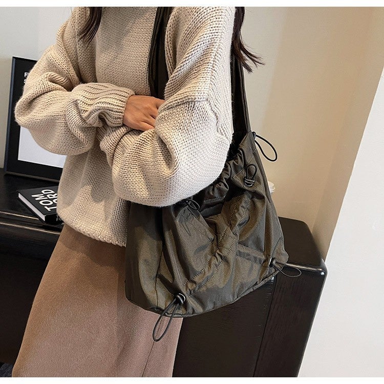 Fashion Commuter Large Capacity Solid Color Tote Bag Women'S 2024 New High-End Texture Shoulder Crossbody Bag - Image 3