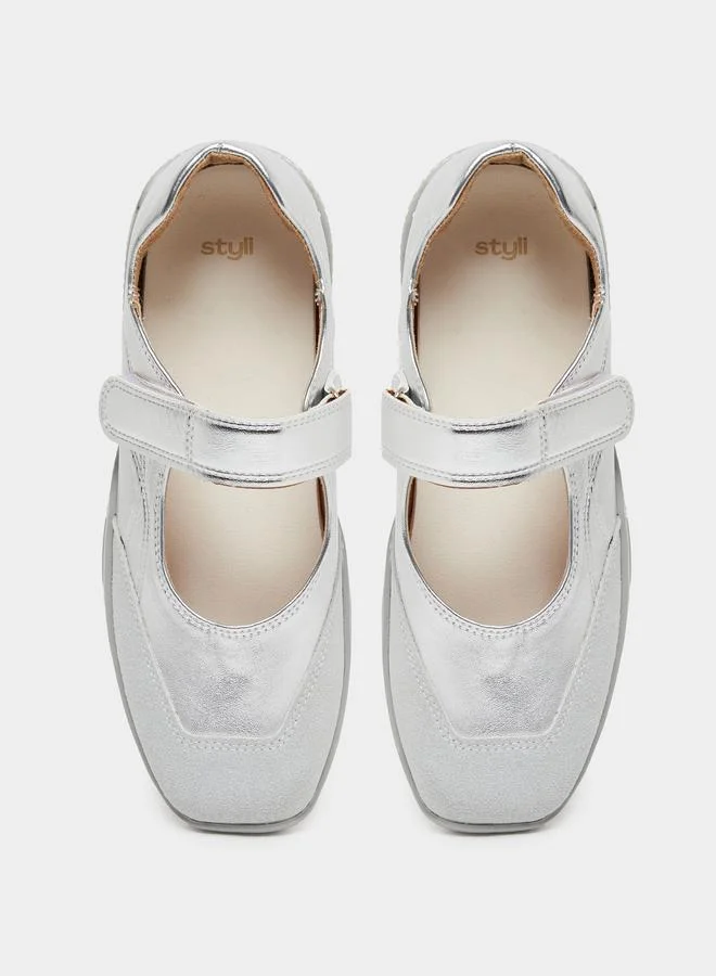 Styli Styli Women Silver Square Toe Shoes