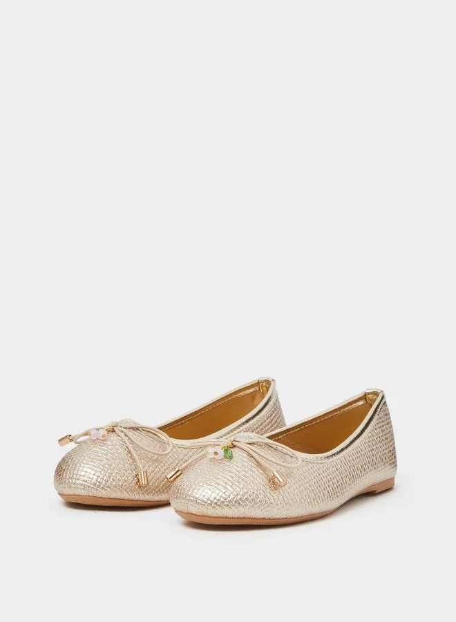 Styli Girls Textured Slip-On Ballerinas