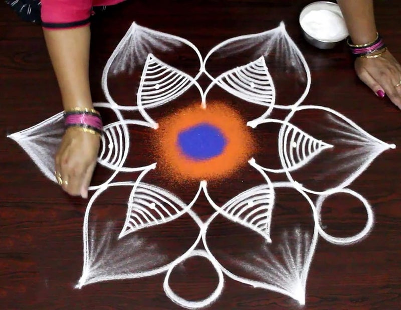 Ascension فن التصميم الصاعد فن ديwali الأرضي Rangoli 5 مسحوق Rangoli متعدد الألوان 80 جرام لكل عبوة ألوان خزفية مجموعة مسحوق Rangoli أو Navratri Pongal Pooja Mandir - Image 5