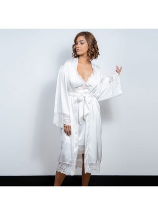 Aadaraya Lace Detail Robe with Tie-Up Belt and Long Sleeves - pzsku/Z630866A1E7FA1B9D800AZ/45/_/1728453947/b5a2b766-6178-42df-83f5-1e4338481ce9