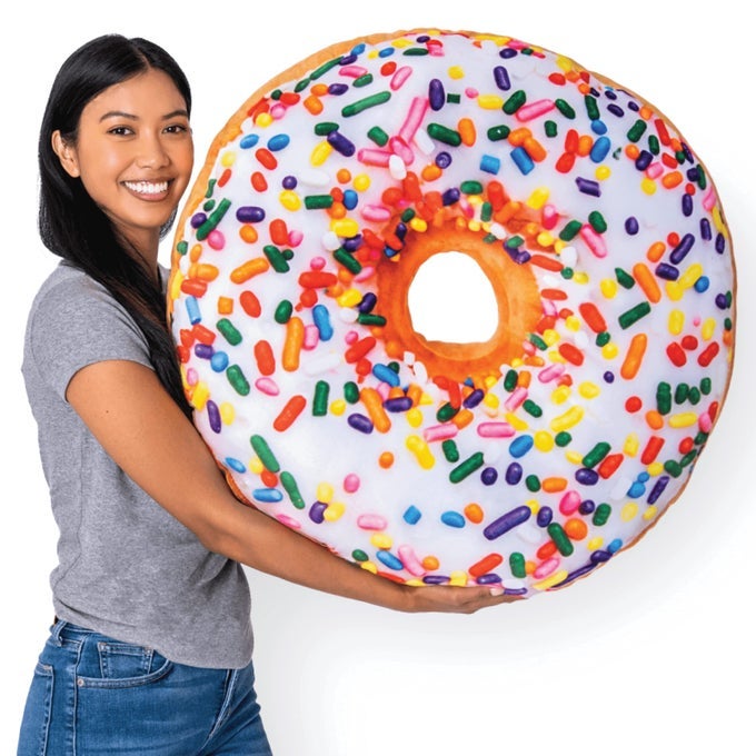 31 3D SPRINKLE DONUT THROW PILLOW MADE WITH SUPER SOFT ULTRA PREMIUM FABRIC CUTE COMFORTABLE PLUSH STUFFED DOUGHNUT CAKE CUSHION FOR HOME DECOR BEST FUNNY OR TEEN GIFT LARGE