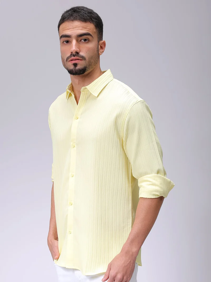 ذا انديان كراج كو Men Relaxed Fit Solid Full Sleeves Cutaway Collar Resort Wear Shirt