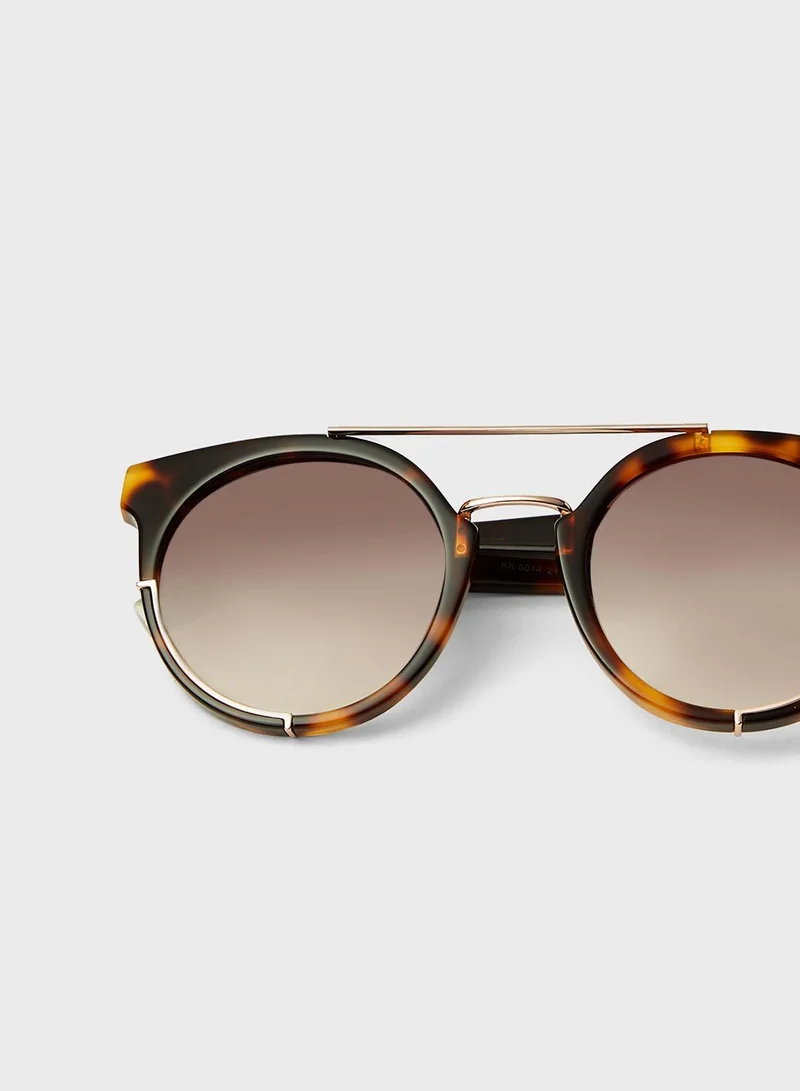 KENDALL + KYLIE Adrianna Sunglasses