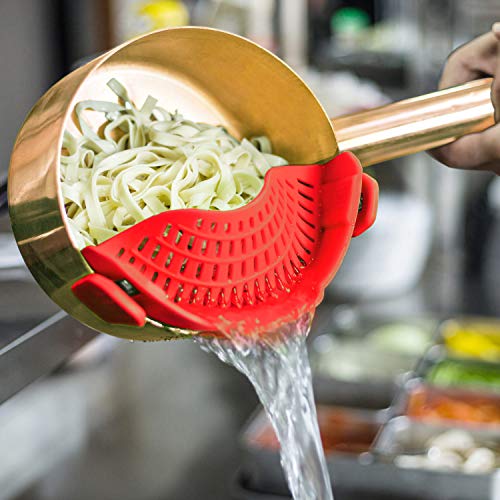 AUOON Clip On Strainer Silicone for all Pots and Pans, AUOON Pasta Strainer Clip on Food Strainer for Meat Vegetables Fruit Silicone Kitchen Colander - Image 3