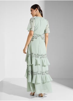 Floral V-Neck Tiered Maxi Dress - pzsku/Z630F6A3E8CFB2E37F18CZ/45/_/1741167960/cd5da95f-a988-4174-ba85-e29b08c35181