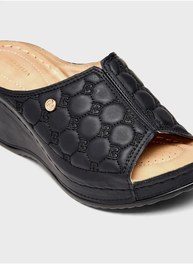 شو اكسبرس One Strap Wedge Sandals