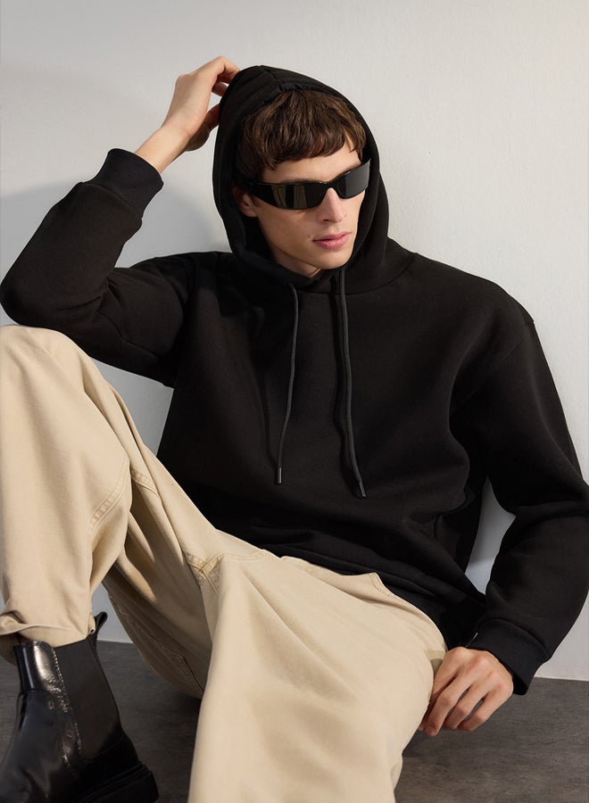 trendyol Premium Black Oversize/Wide Cut Embroidered Fleece Hooded Sweatshirt - Image 2