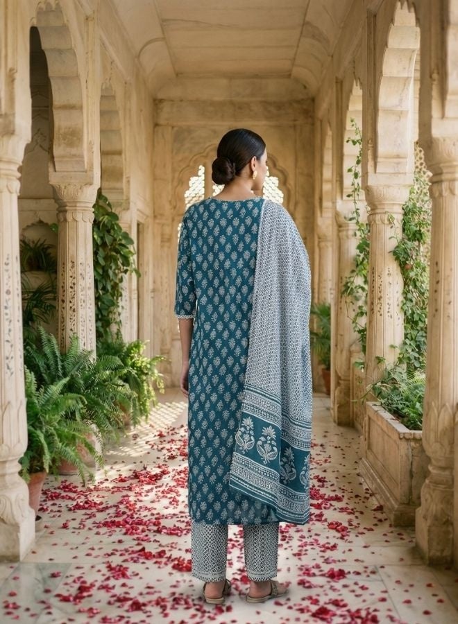 Yuris Women Blue  White Printed Kurta with Trousers  Dupatta - Image 5