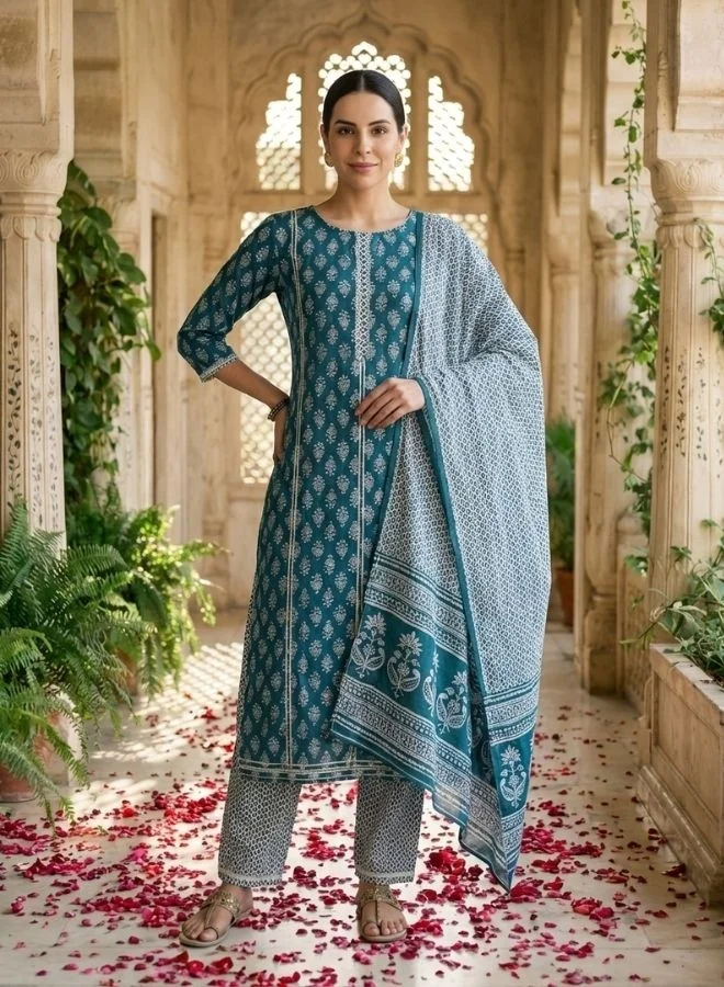 يوريس يوريس طقم كورتا نسائي أزرق وأبيض مطبوع مع بنطلون ودوباتا