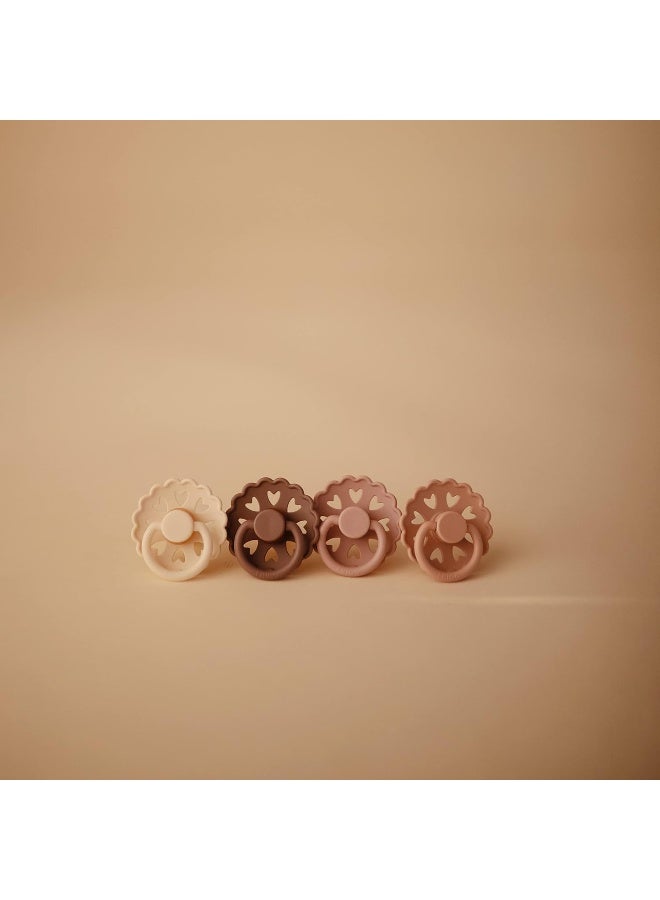 FRIGG لهاية FRIGG الخيالية من اللاتكس للأطفال 6-18 شهر | عبوة من 2 مهدئ | حلمة مطاطية طبيعية مستديرة مع فتحات هواء على شكل قلب | مصنوعة في الدنمارك - كريمي/ساتان ناعم - Image 4