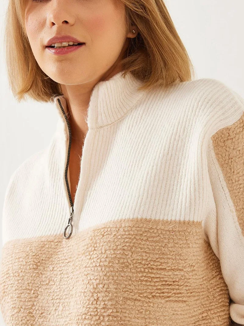 بيانكو لوتشي كنزة محبوكة بنقوش  بياقة بسحاب