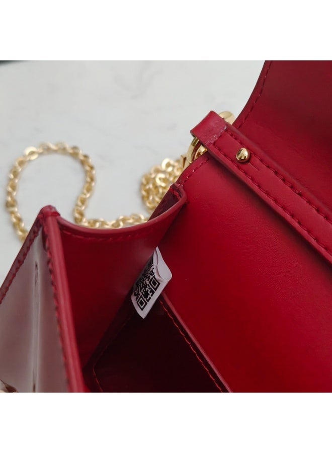 D&G Dolce & Gabbana Burgundy Patent Bag - Shiny Gold DG Logo, Adjustable Chain Strap, Luxury Party Bag for Stylish Girls - Image 5