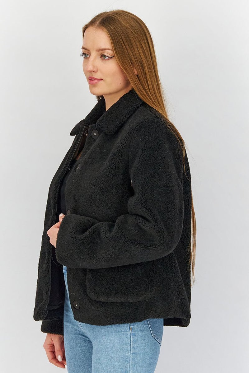 Rebecca Minkoff جاكيت نسائي من الفرو الصناعي بأكمام طويلة، أسود - Image 2