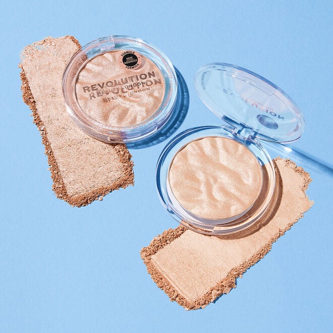Revolution Reloaded Talc-Free Powder Highlighter – Dare to Divulge - Image 3