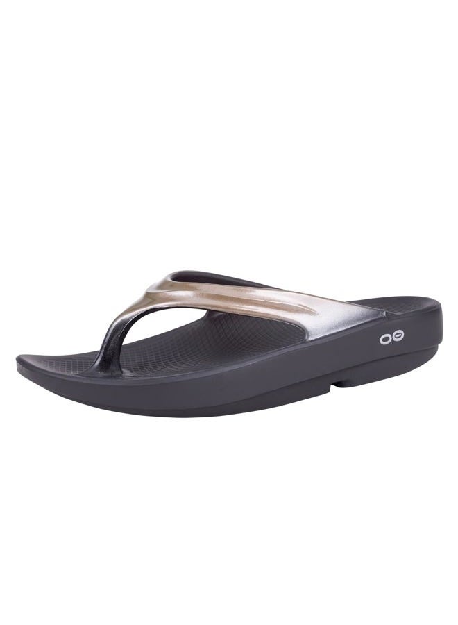 OOFOS OOlala Luxe Recovery Sandal, Latte - Women's Size 8 - Image 1