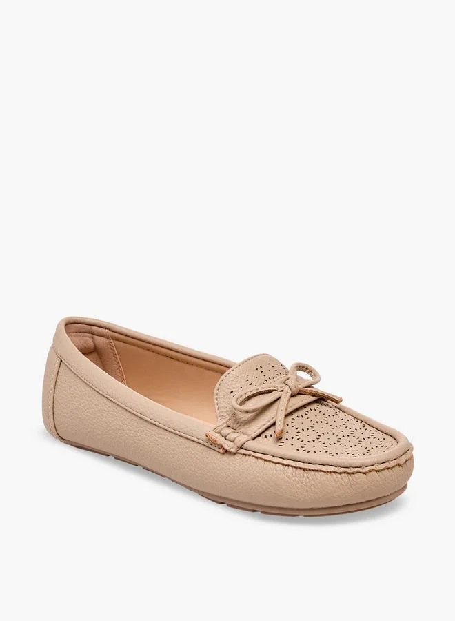 لو كونفورت Women Laser Cut Detail Moccasins