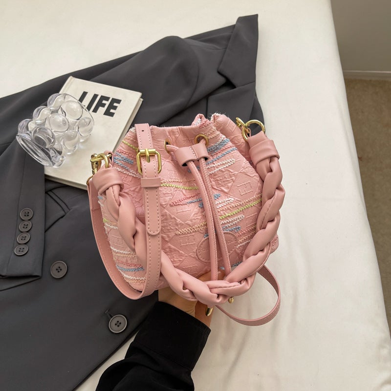 Casual Versatile Ins Nylon Cloth Bag Women'S Arrival Popular Popular Crossbody Bag Fashionable Super Fire Bucket Bag - Image 3