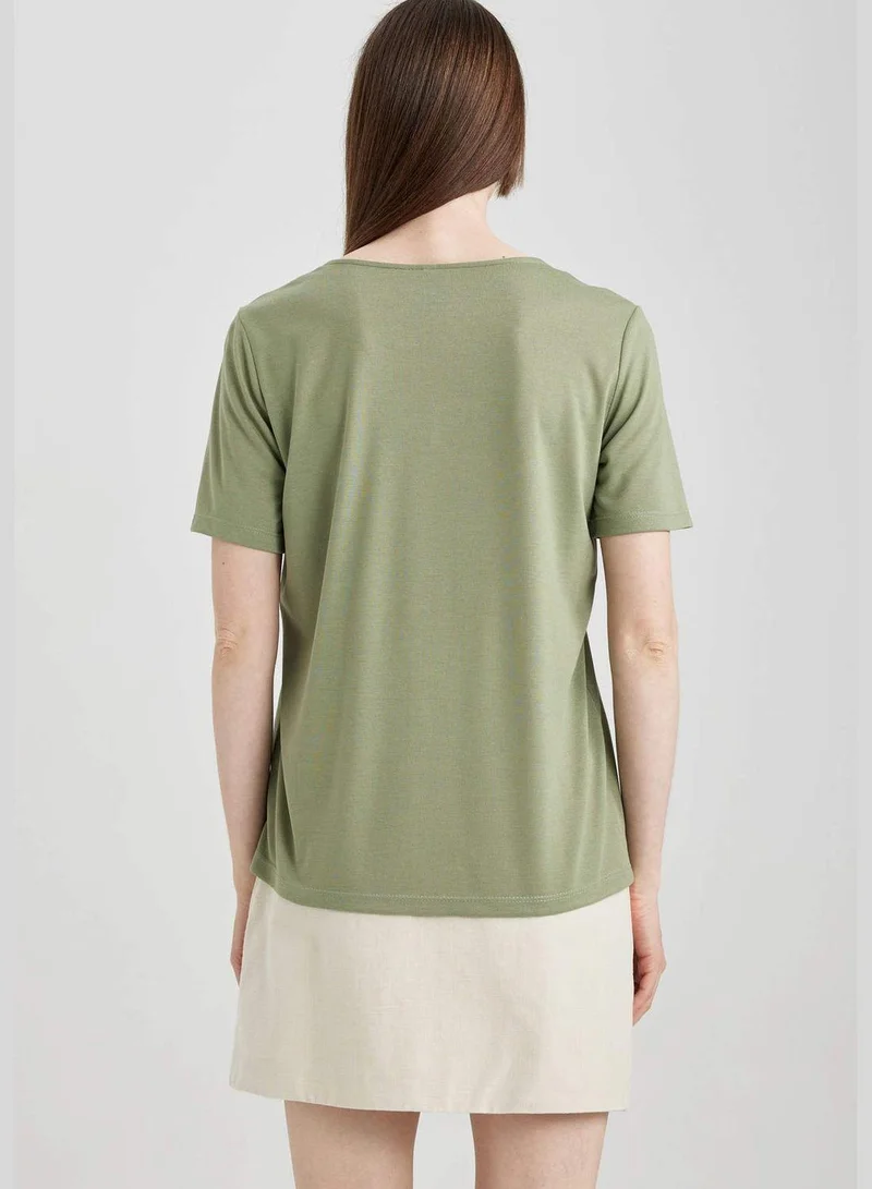 DeFacto Regular Hem Short Sleeve V Neck T-Shirt
