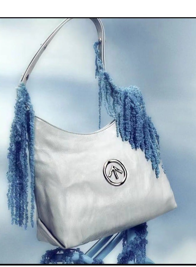 GT GROTTO STONE-HOBO Gold Label Pleated Leather Shoulder Bag - Image 3