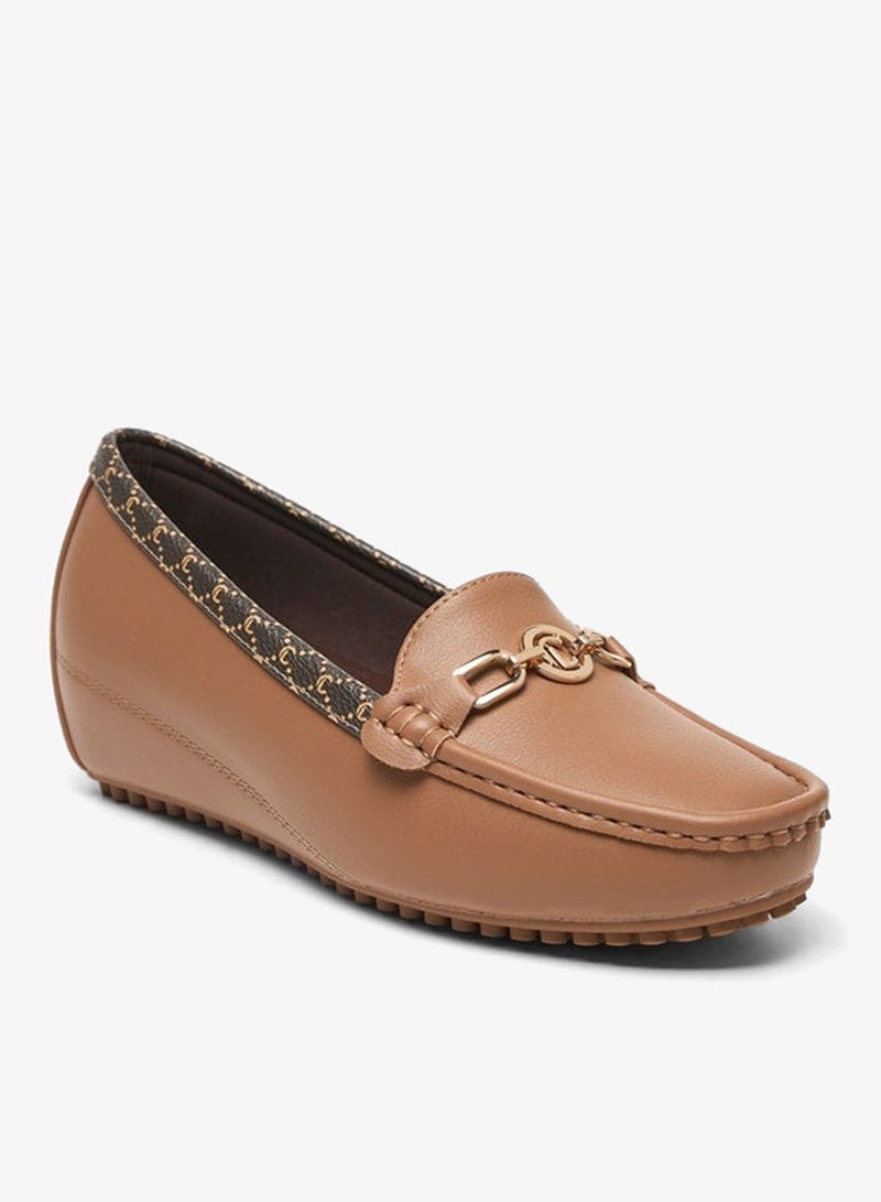 Le Confort Women's Metal Accent Slip-On Loafers with Wedge Heels - Image 2